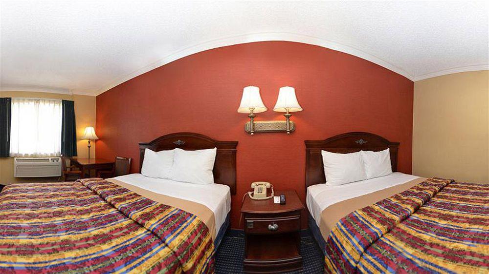 Loyalty Inn Gainesville Extérieur photo