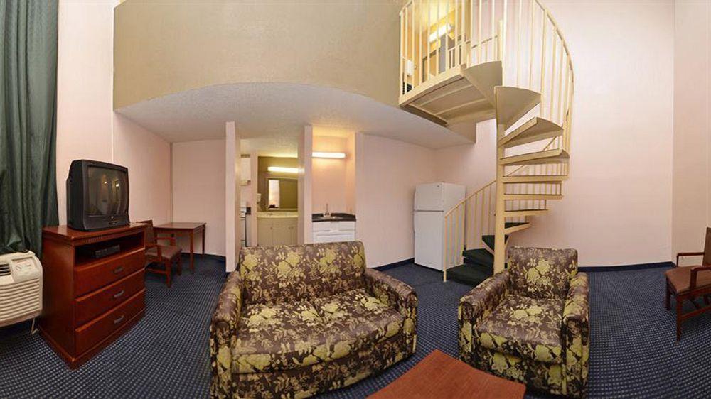 Loyalty Inn Gainesville Extérieur photo
